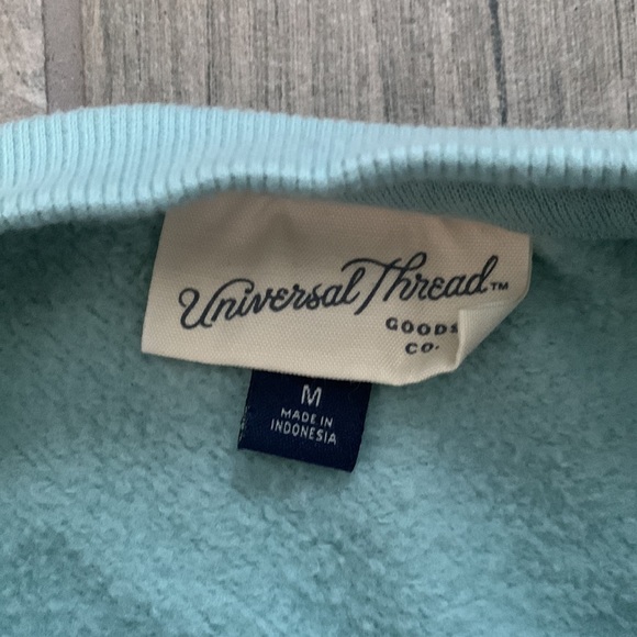 Universal threads cropped pullover sweater - Picture 2 of 5